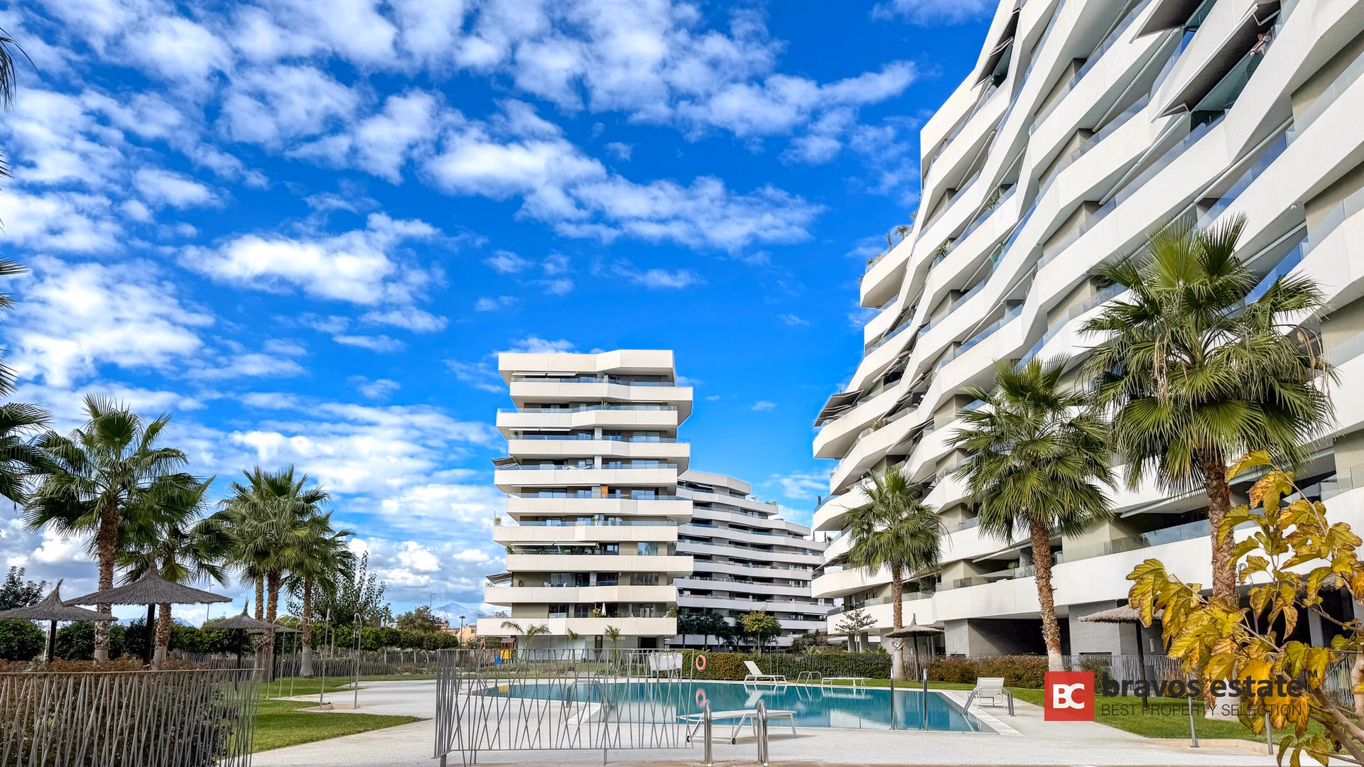 Beachside 2-Bedroom Apartment in Playa de San Juan 1