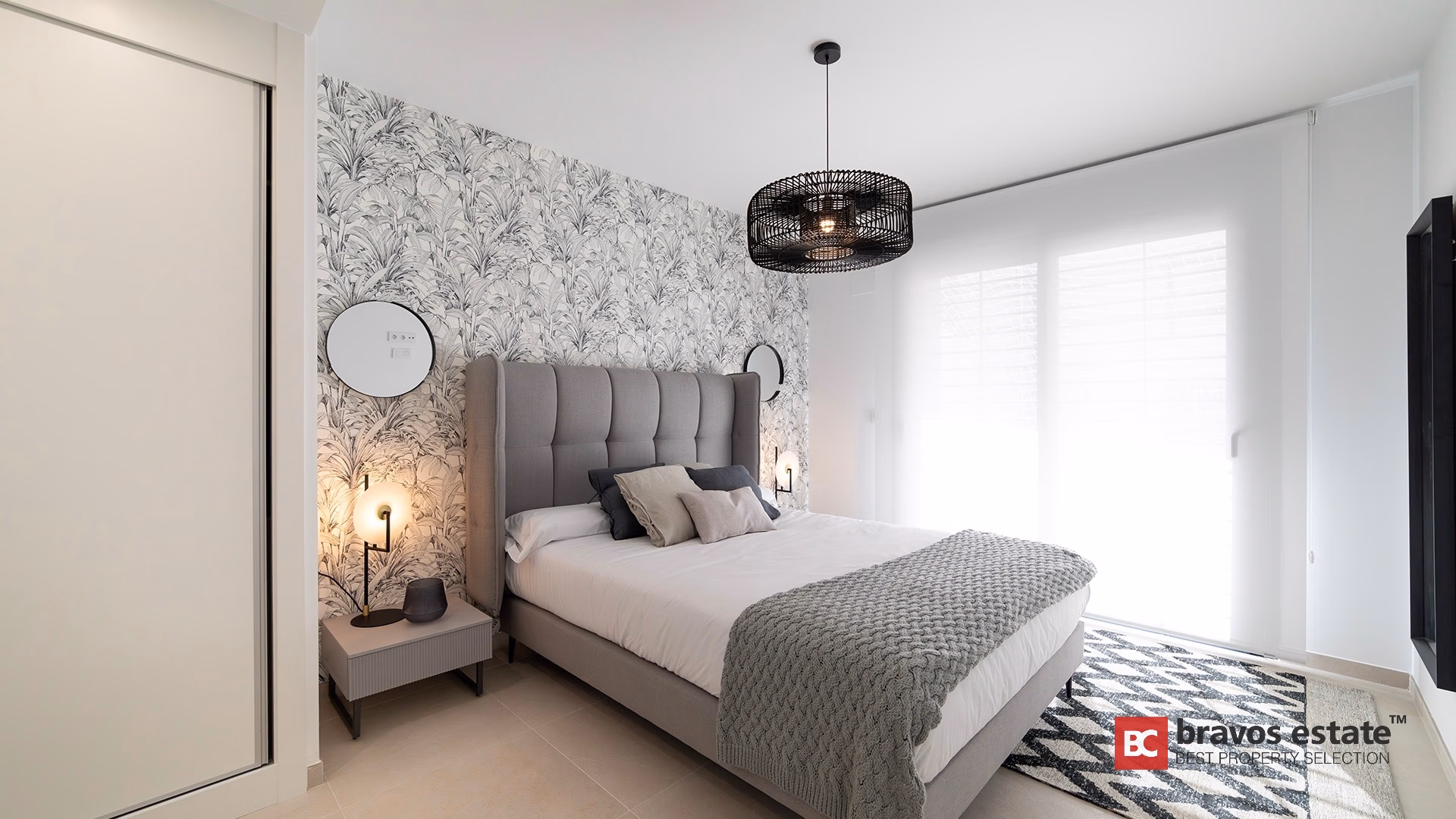 Beachside 2-Bedroom Apartment in Punta Prima - 13