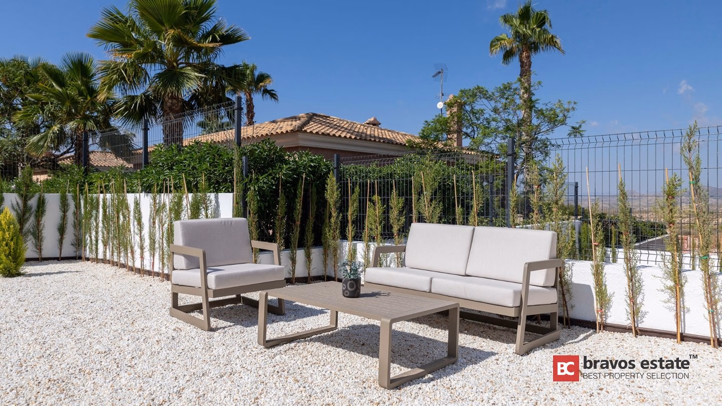 Bungalow de Obra Nueva de 3 Dormitorios en Busot - 2