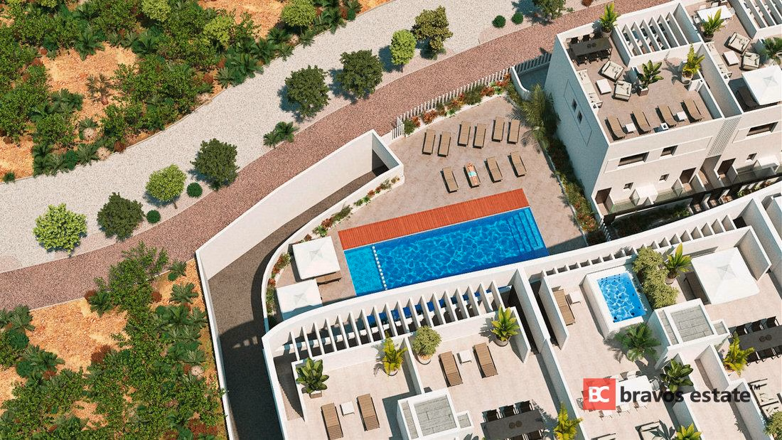 Beachside 3-Bedroom Apartment in Guardamar del Segura - 12