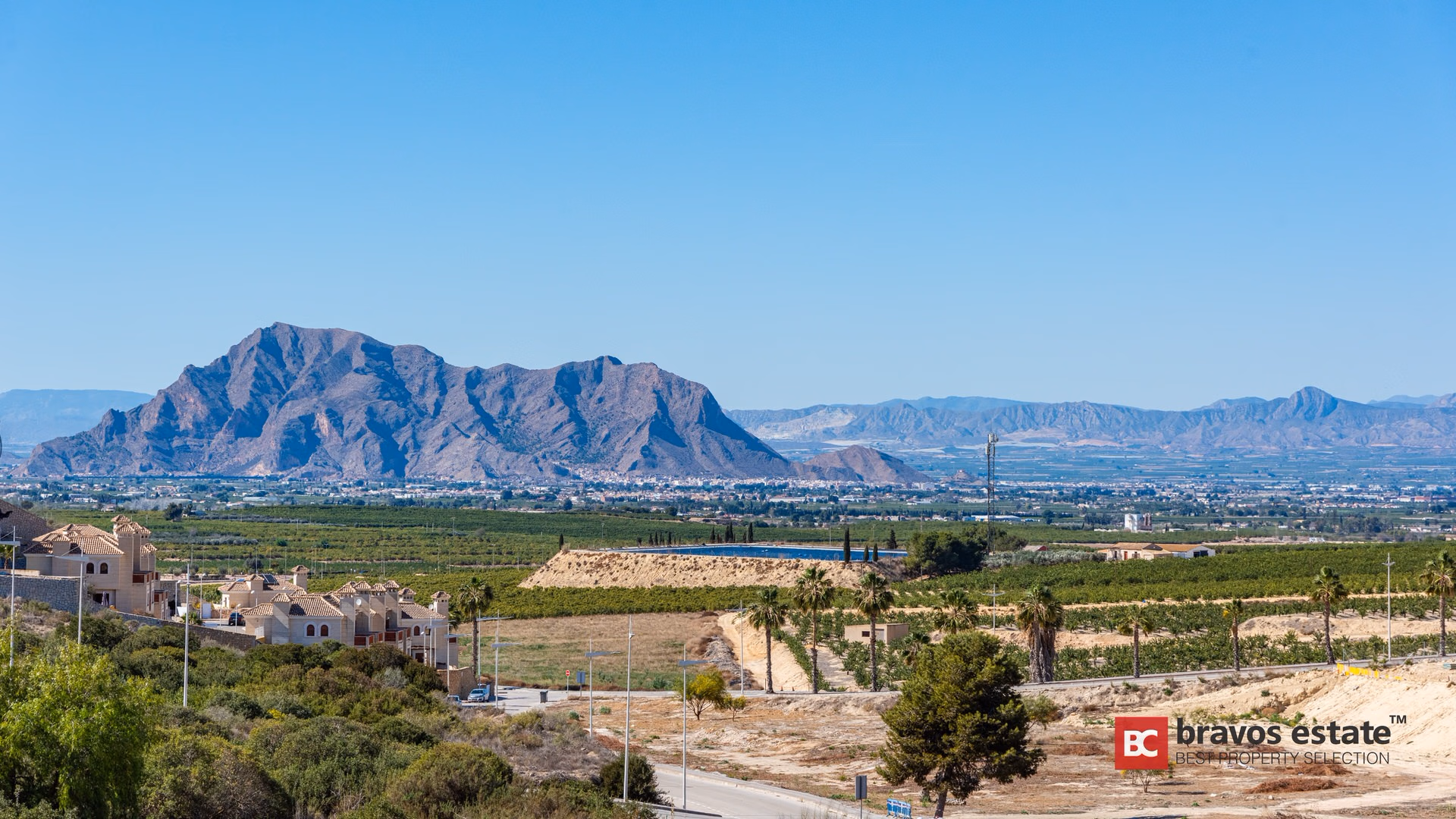 Nieuwbouw villa met 3 slaapkamers in Algorfa - La Finca Golf & Resort - 48