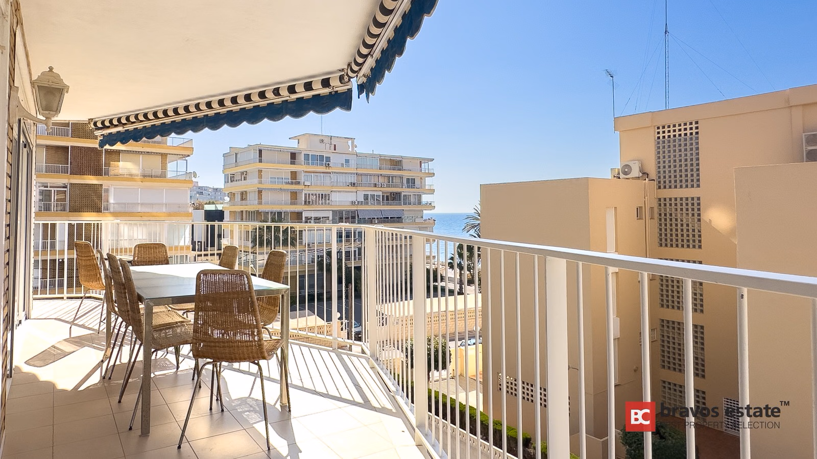 Apartamento Frente al Mar de 4 Dormitorios en El Campello - 8