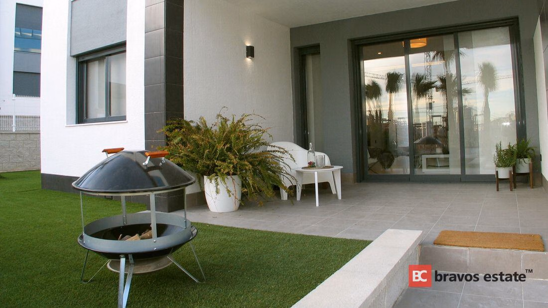 New Build 2-Bedroom Apartment in Guardamar del Segura · 98 m² - 6