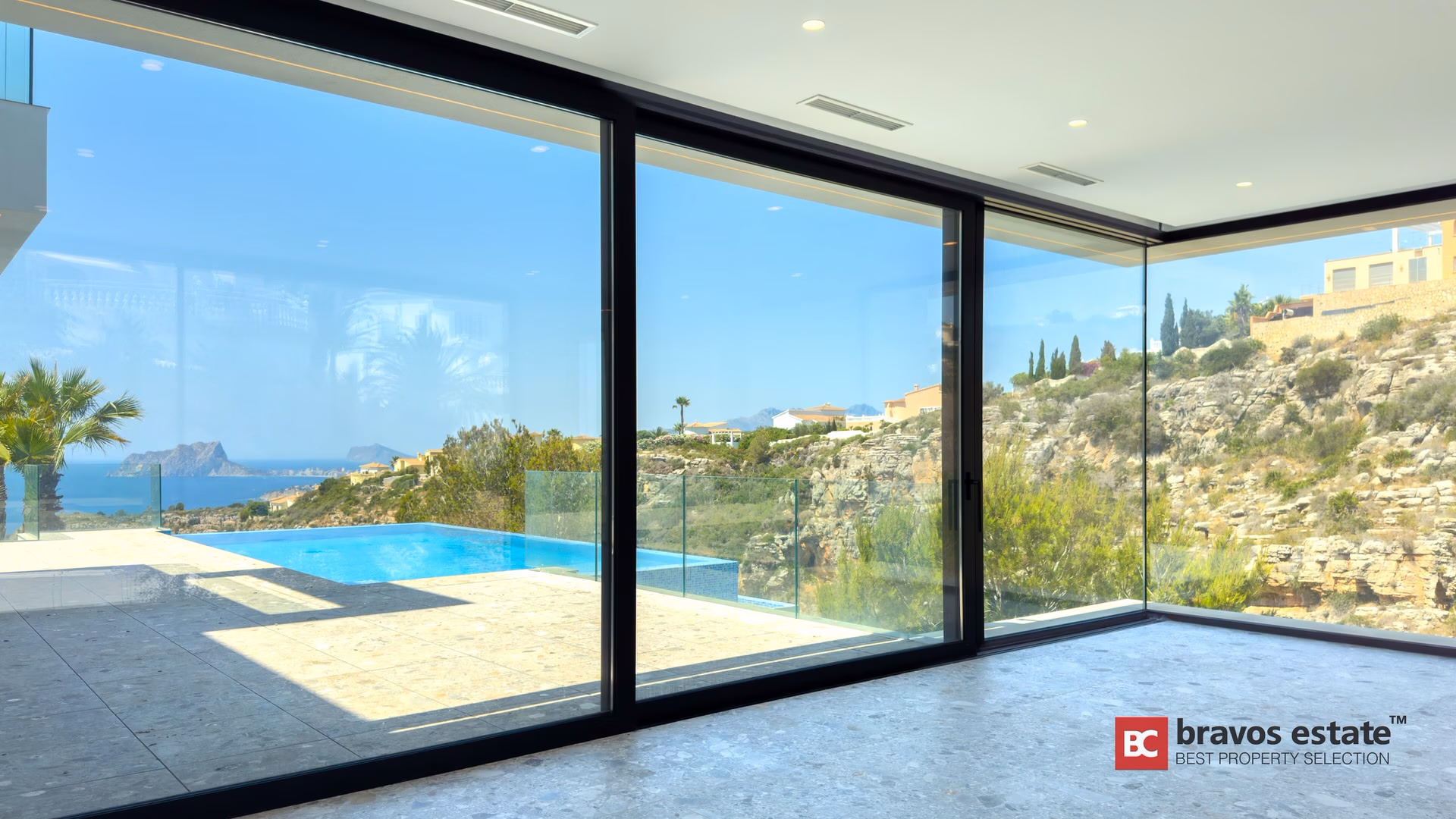 Villa De Lujo de 3 Dormitorios en Cumbre del Sol - 12