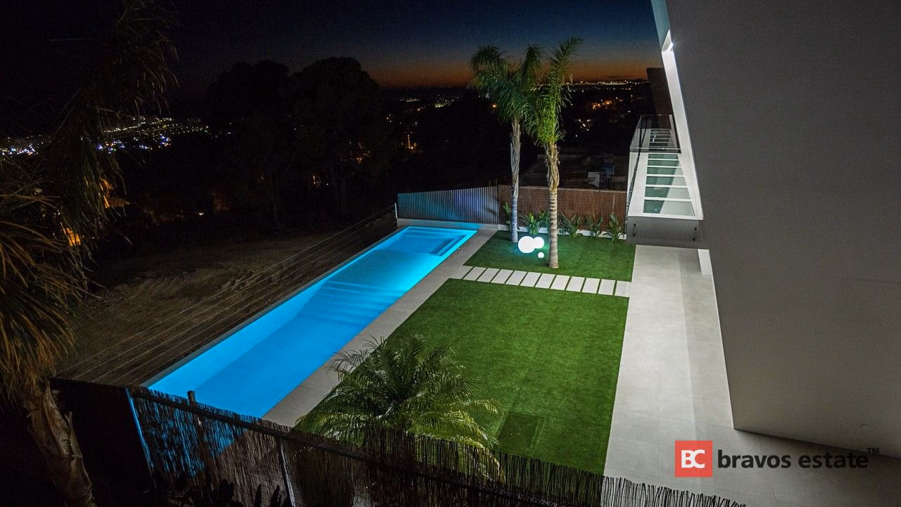 New Build 3-Bedroom Villa in Finestrat · 246 m² - 17