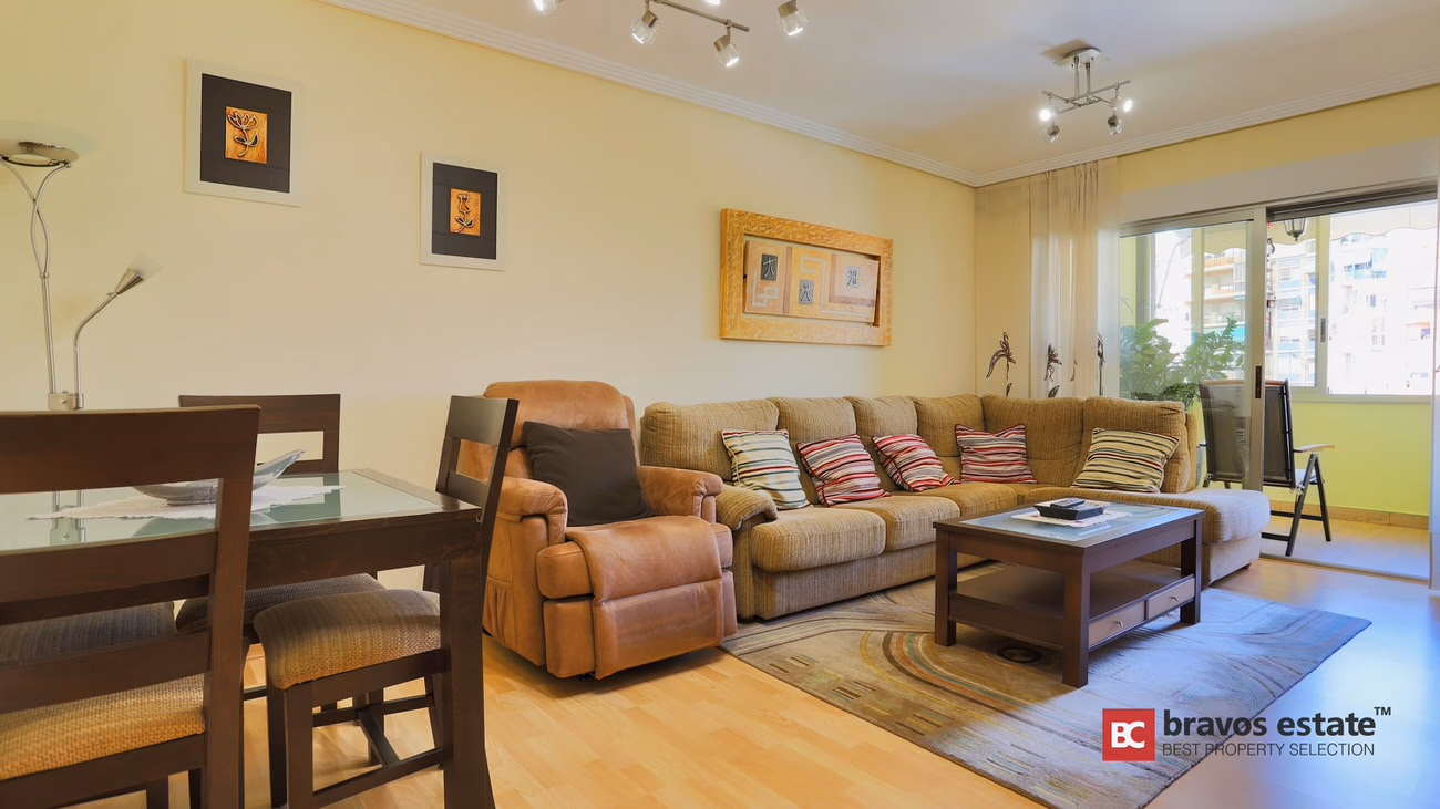 Beachside 3-Bedroom Apartment in El Campello - 5