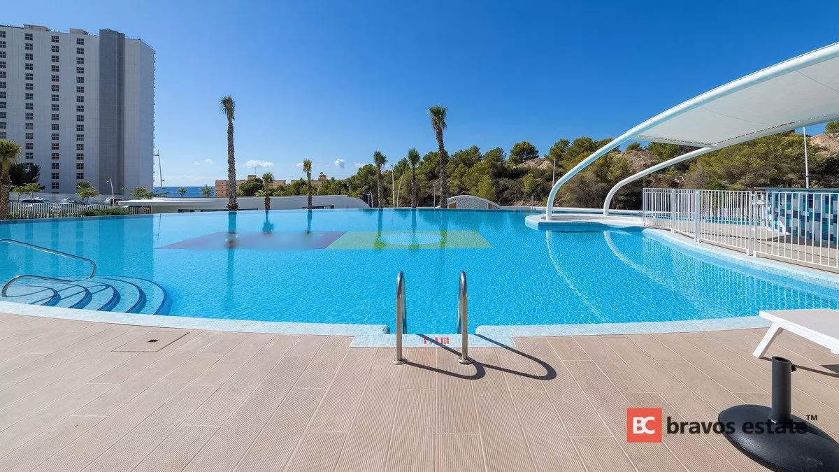Apartamento Frente al Mar de 3 Dormitorios en Benidorm · 177 m² - 6