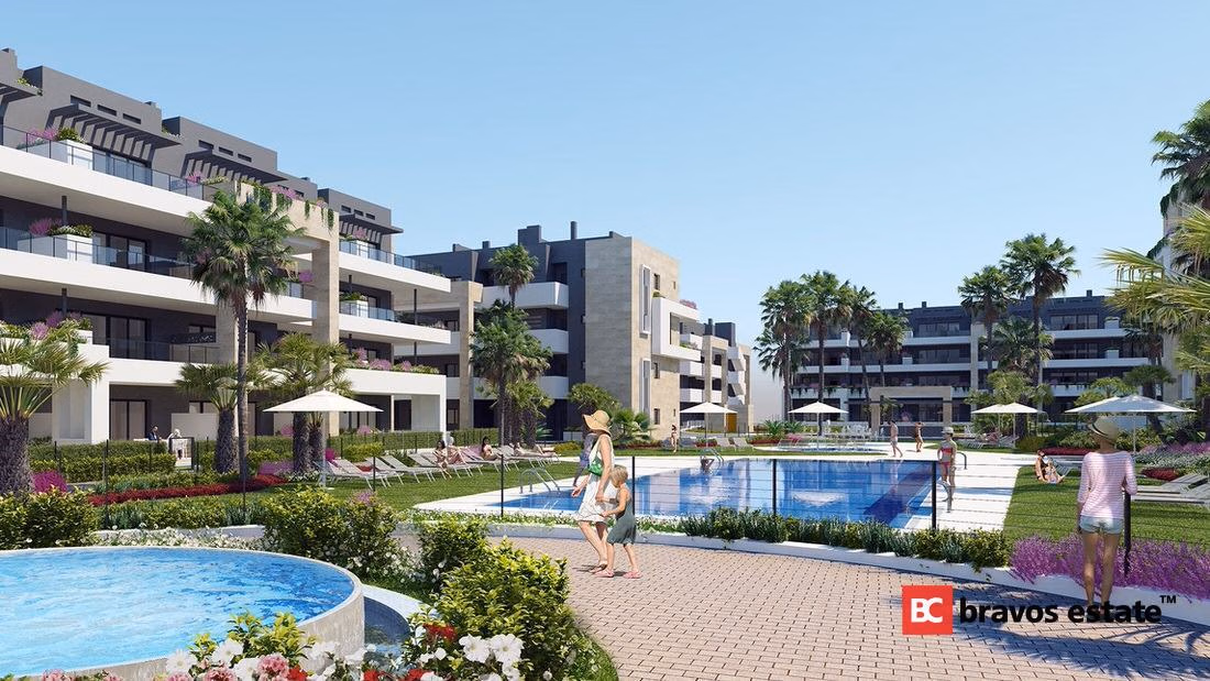 Beachside 2-Bedroom Apartment in La Zenia - 9
