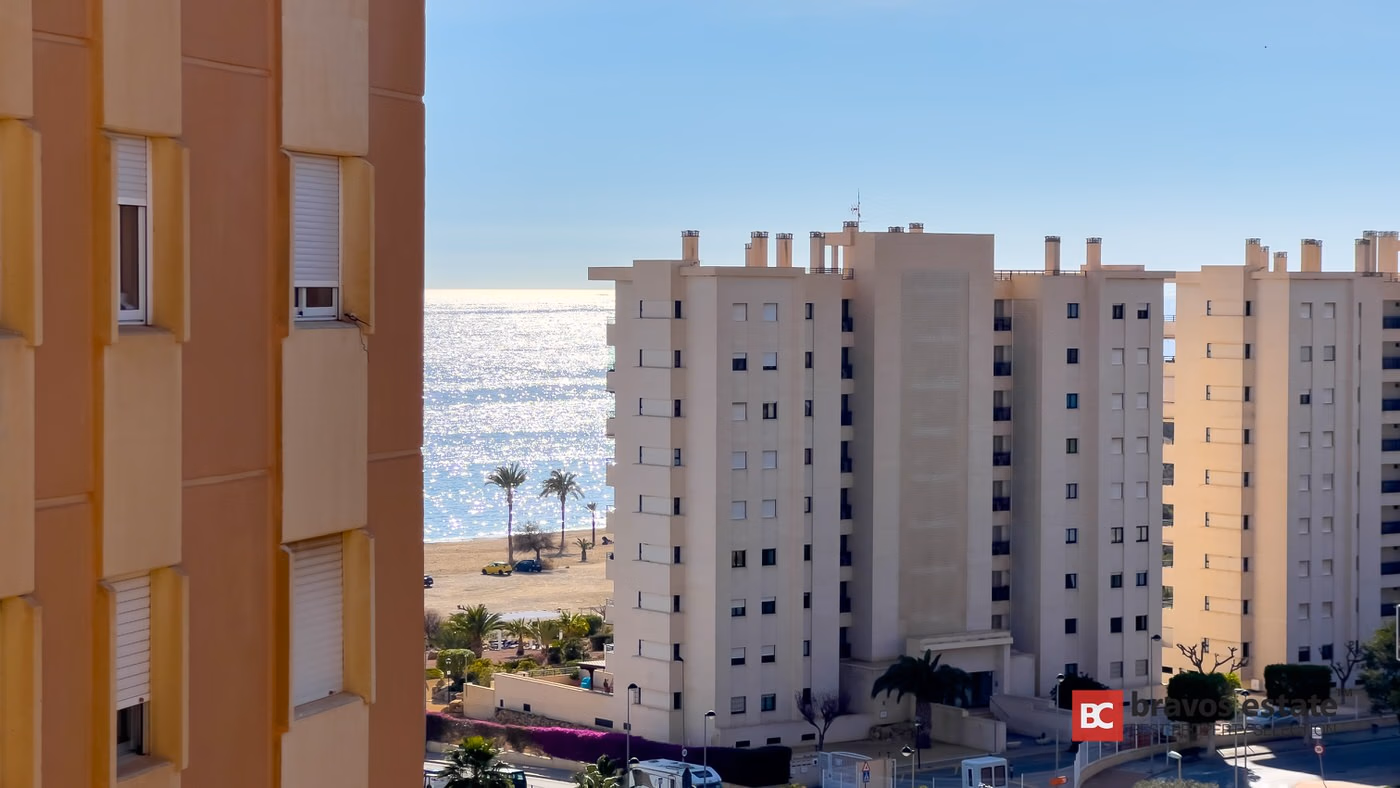 Apartamento Cerca del Mar de 3 Dormitorios en Villajoyosa · 108 m² - 6
