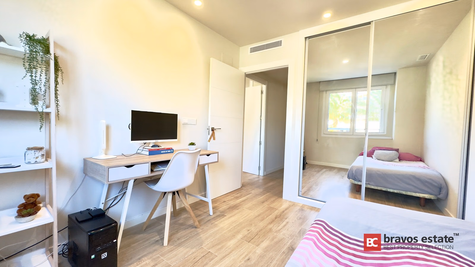 Apartamento Frente al Mar de 3 Dormitorios en El Campello - 16