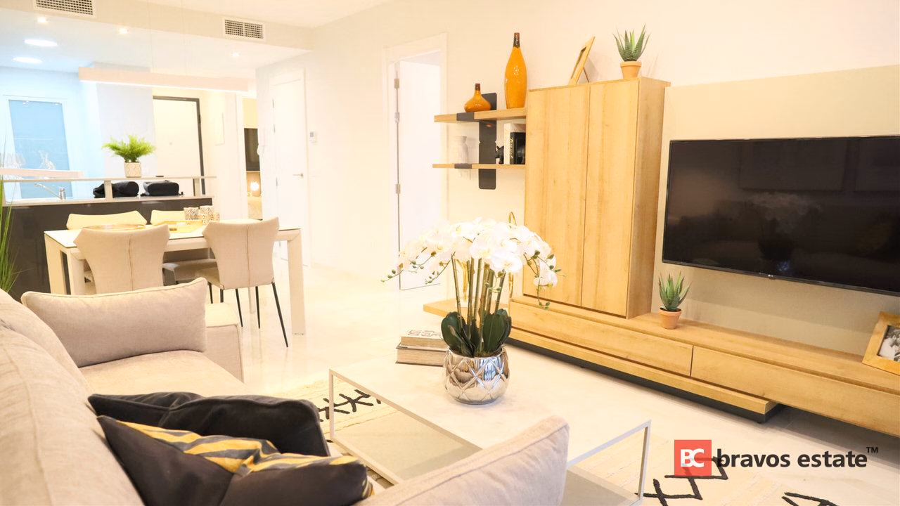 Beachside 2-Bedroom Apartment in La Zenia - 7