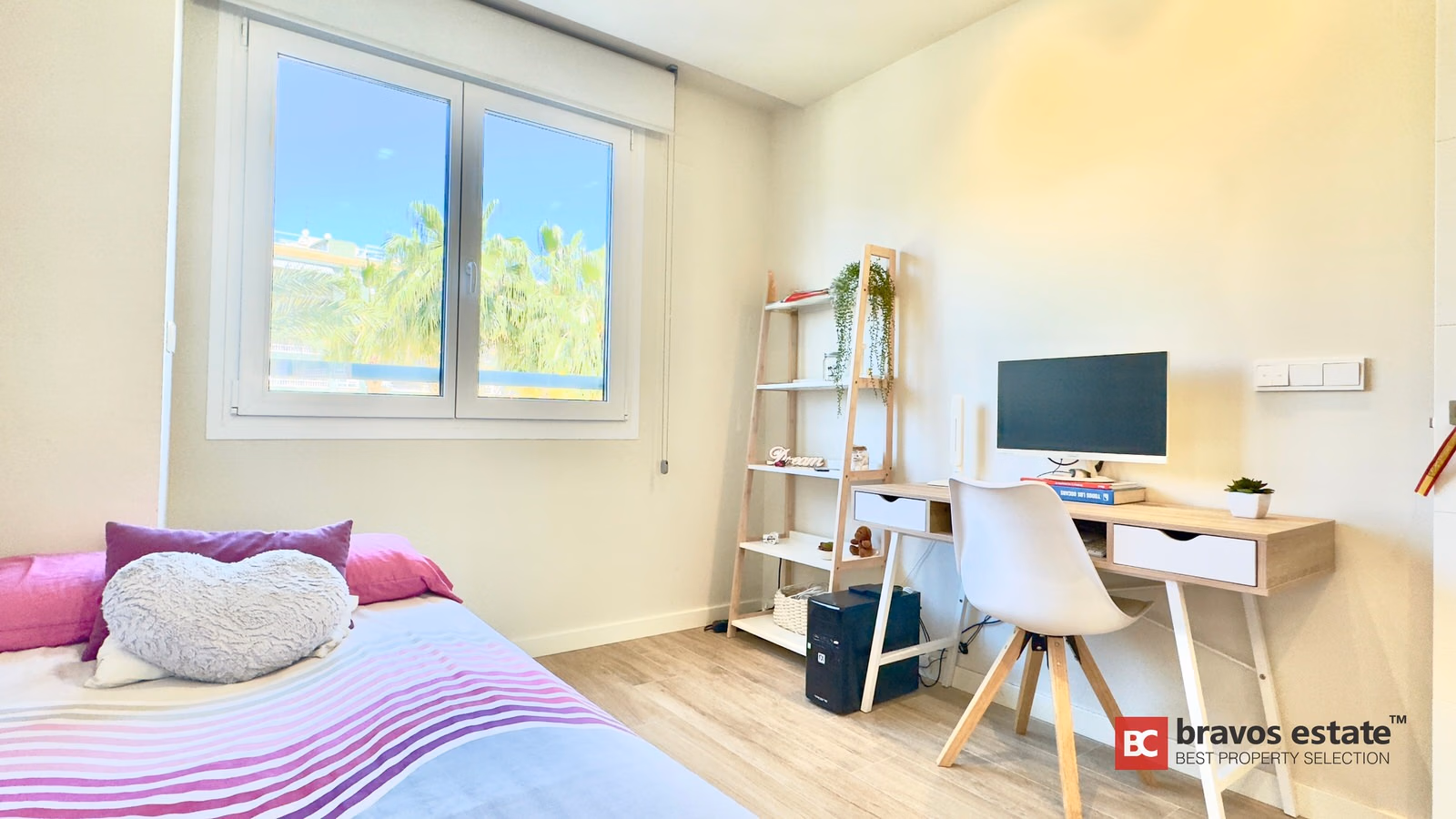 Apartamento Frente al Mar de 3 Dormitorios en El Campello - 17