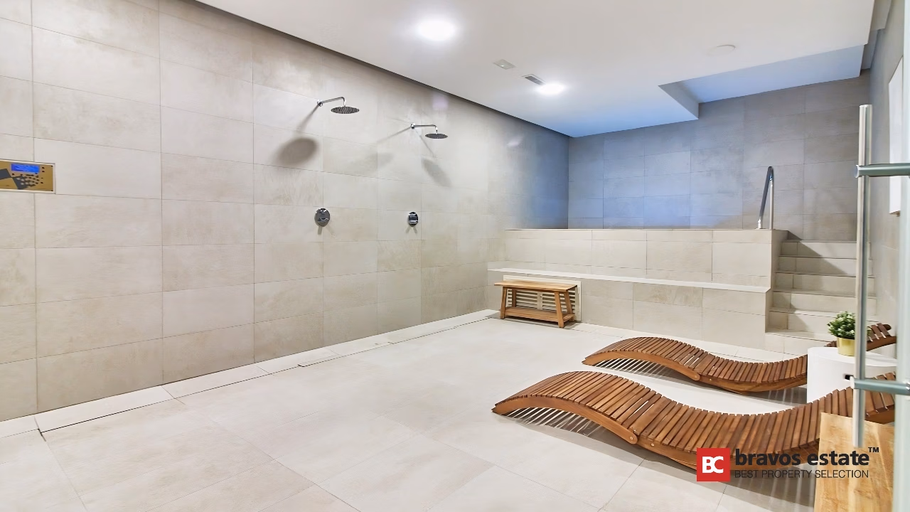 Spacious 4-Bedroom Bungalow in Alicante - 18