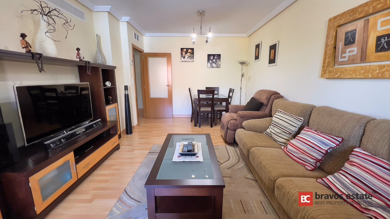 Beachside 3-Bedroom Apartment in El Campello - 4