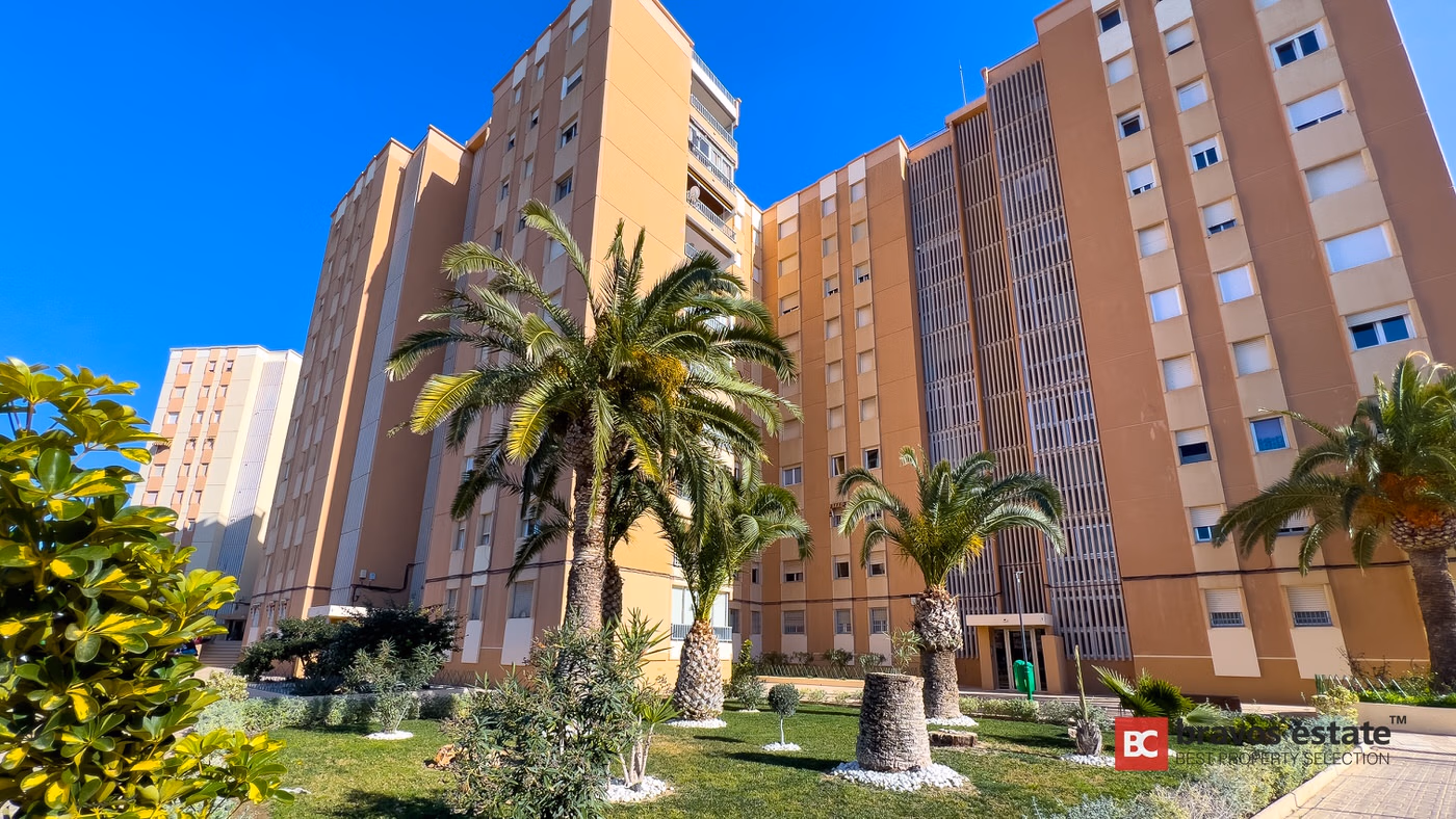 Apartamento Cerca del Mar de 3 Dormitorios en Villajoyosa · 108 m² - 23