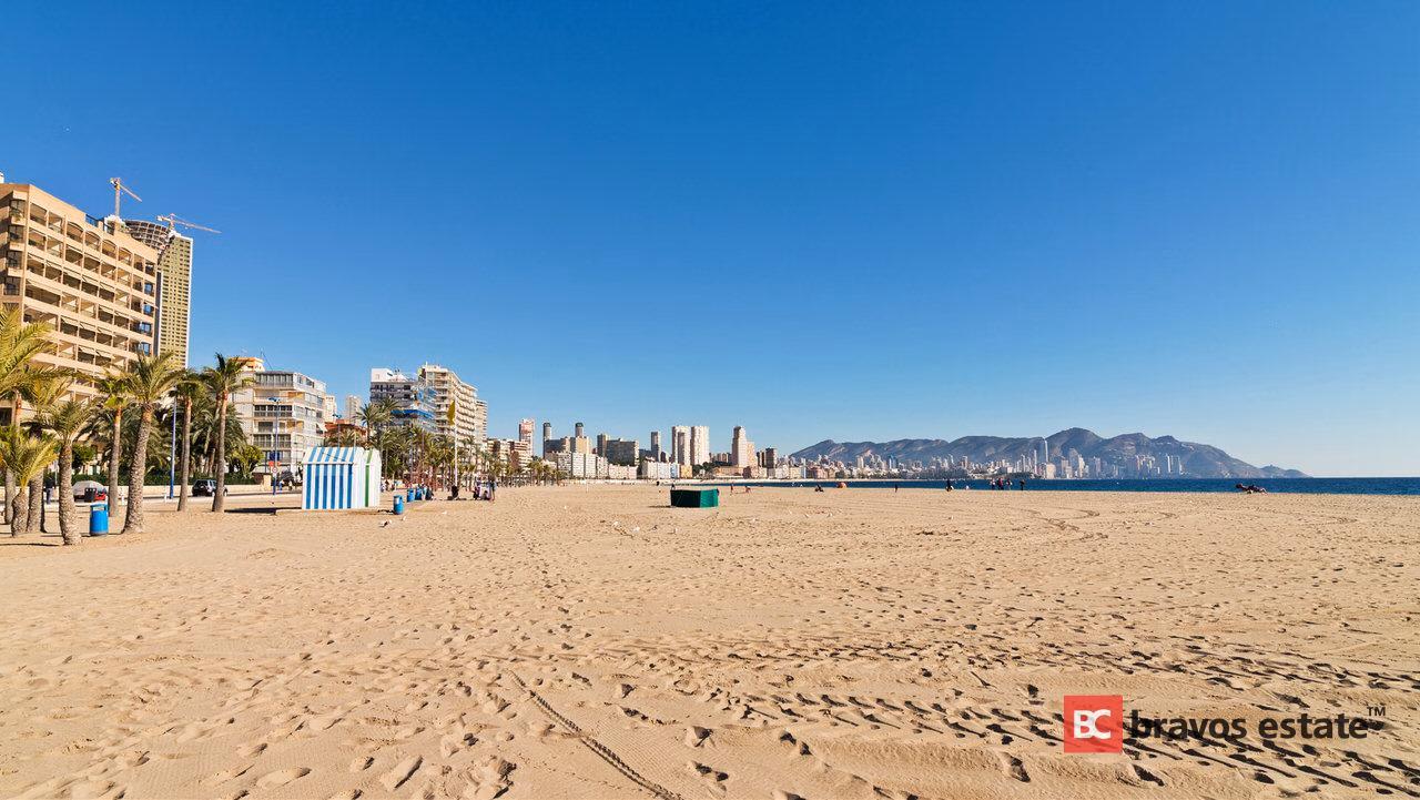 Apartamento Cerca del Mar de 3 Dormitorios en Benidorm · Ref 1619 - 11