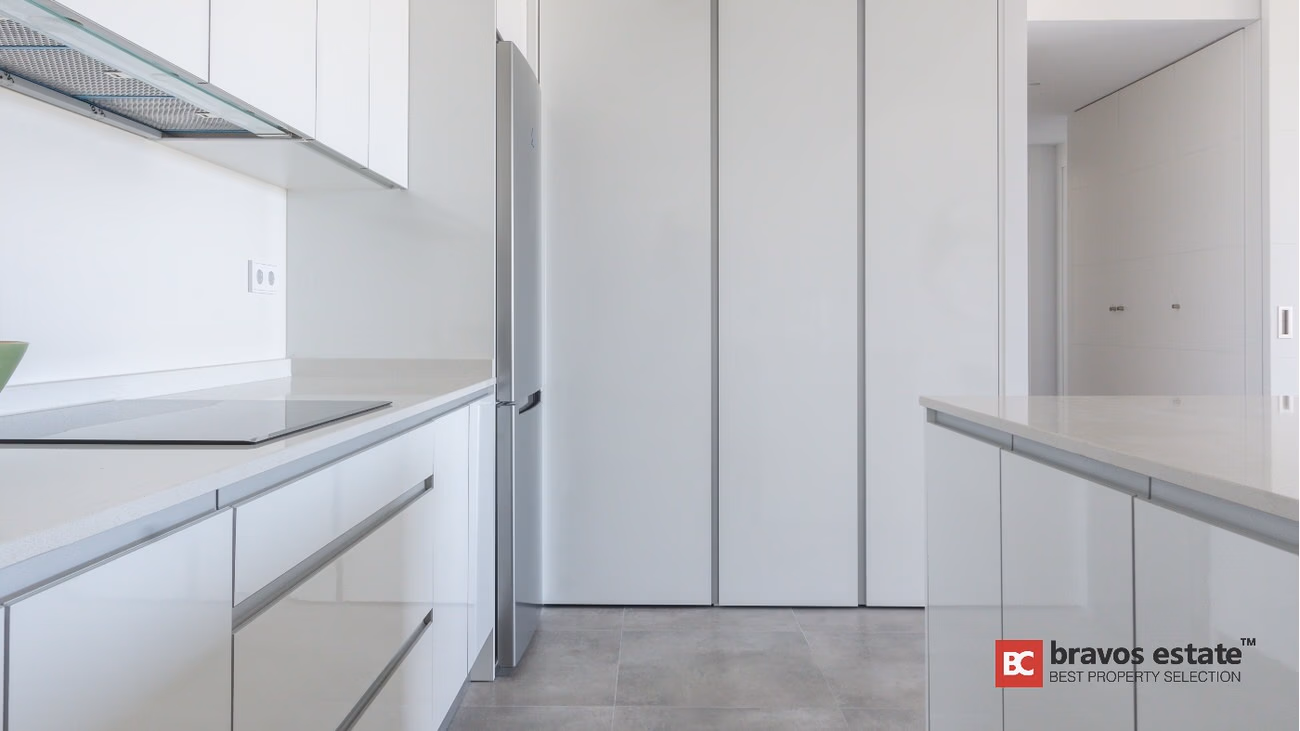 Spacious 3-Bedroom Apartment in Finestrat · 174 m² - 14