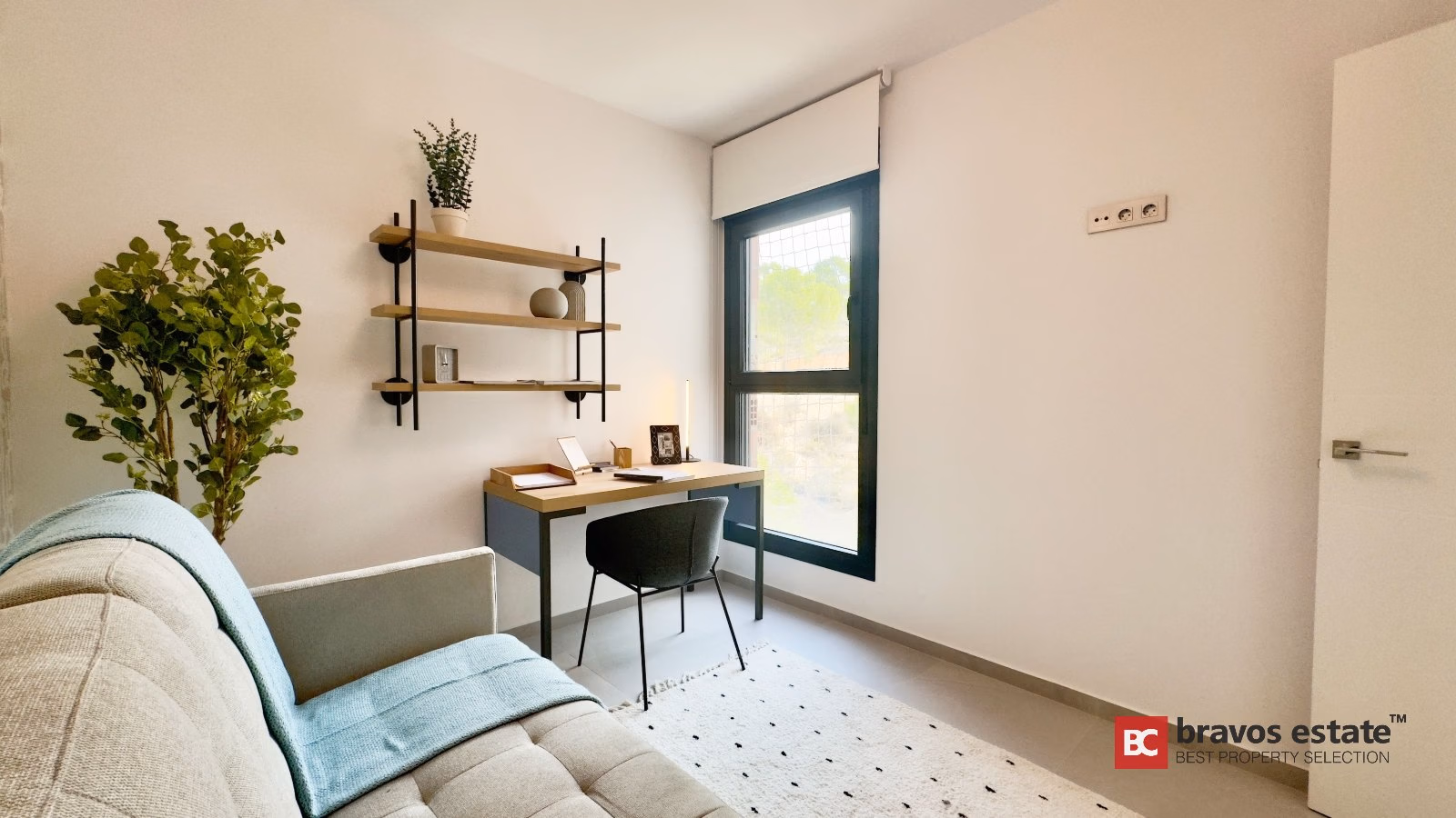 Przestronny apartament z 3 sypialniami w Benidorm - 11