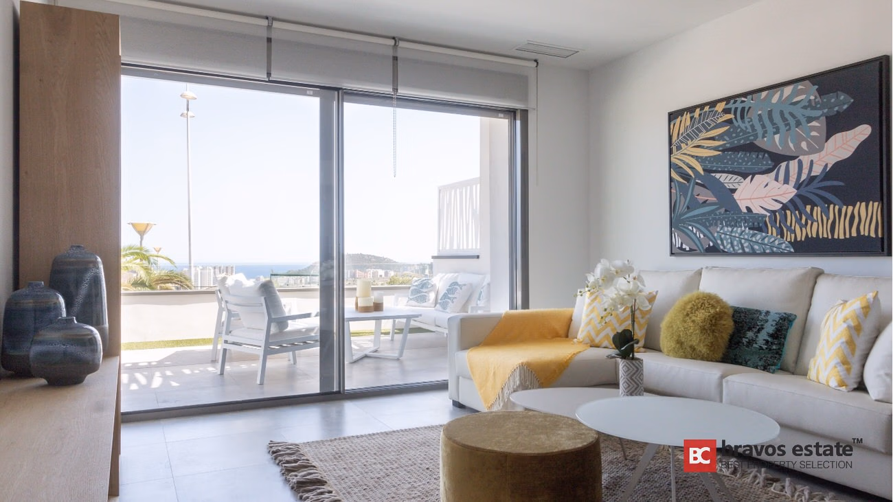Spacious 3-Bedroom Apartment in Finestrat · 174 m² - 10