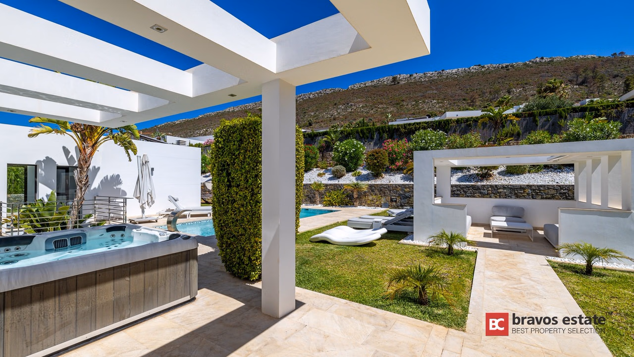 Luxe villa met 5 slaapkamers in Javea - 8