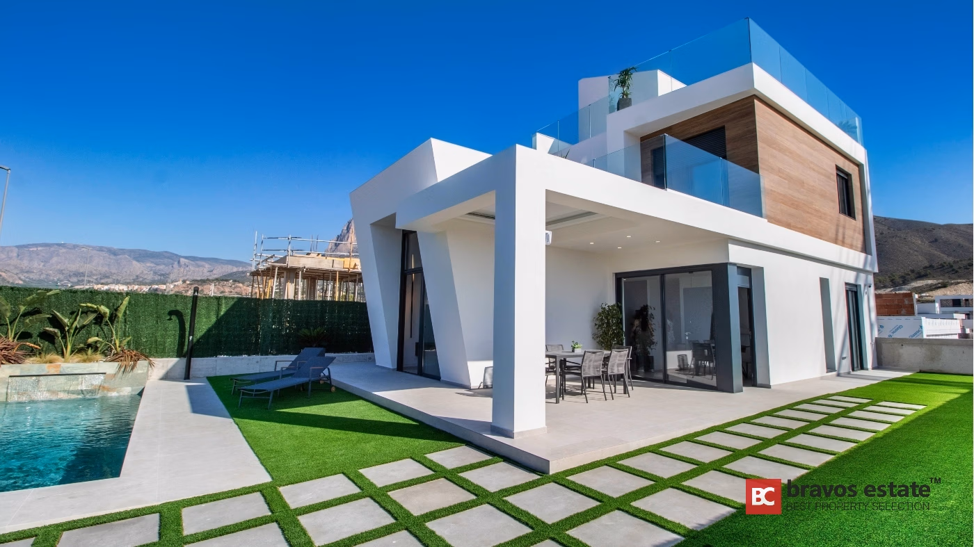 Villa de Obra Nueva de 3 Dormitorios en Finestrat - 2