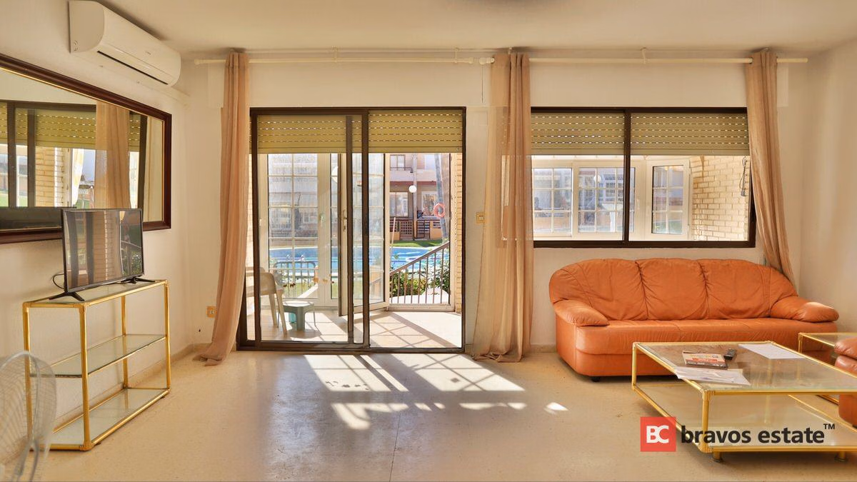 Seafront 6-Bedroom Bungalow in El Campello - 7