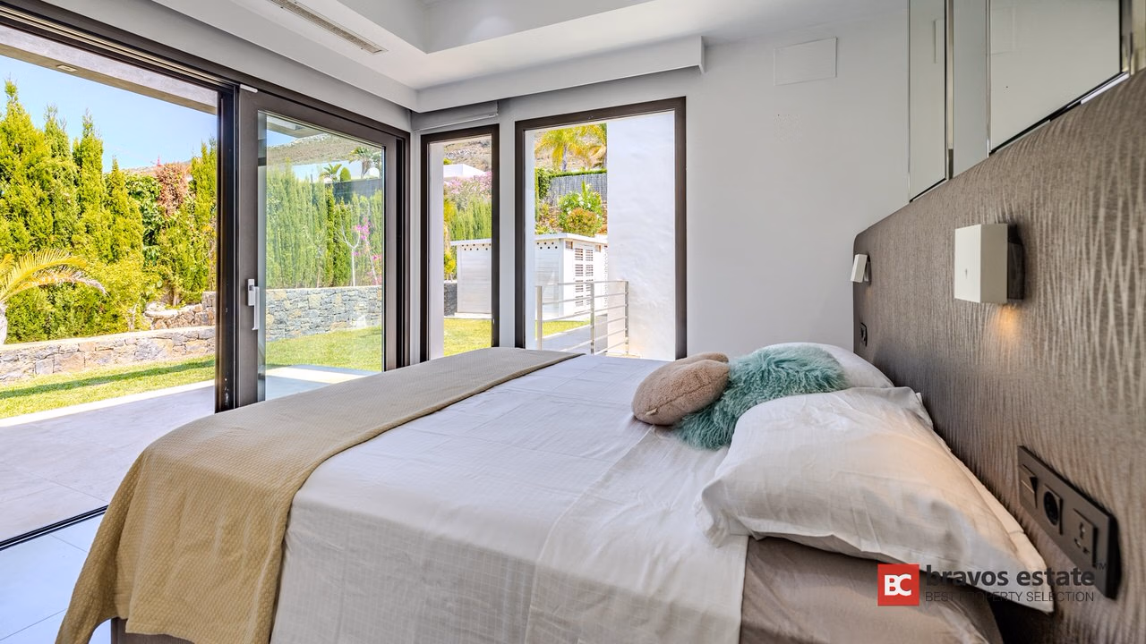Luxe villa met 5 slaapkamers in Javea - 36