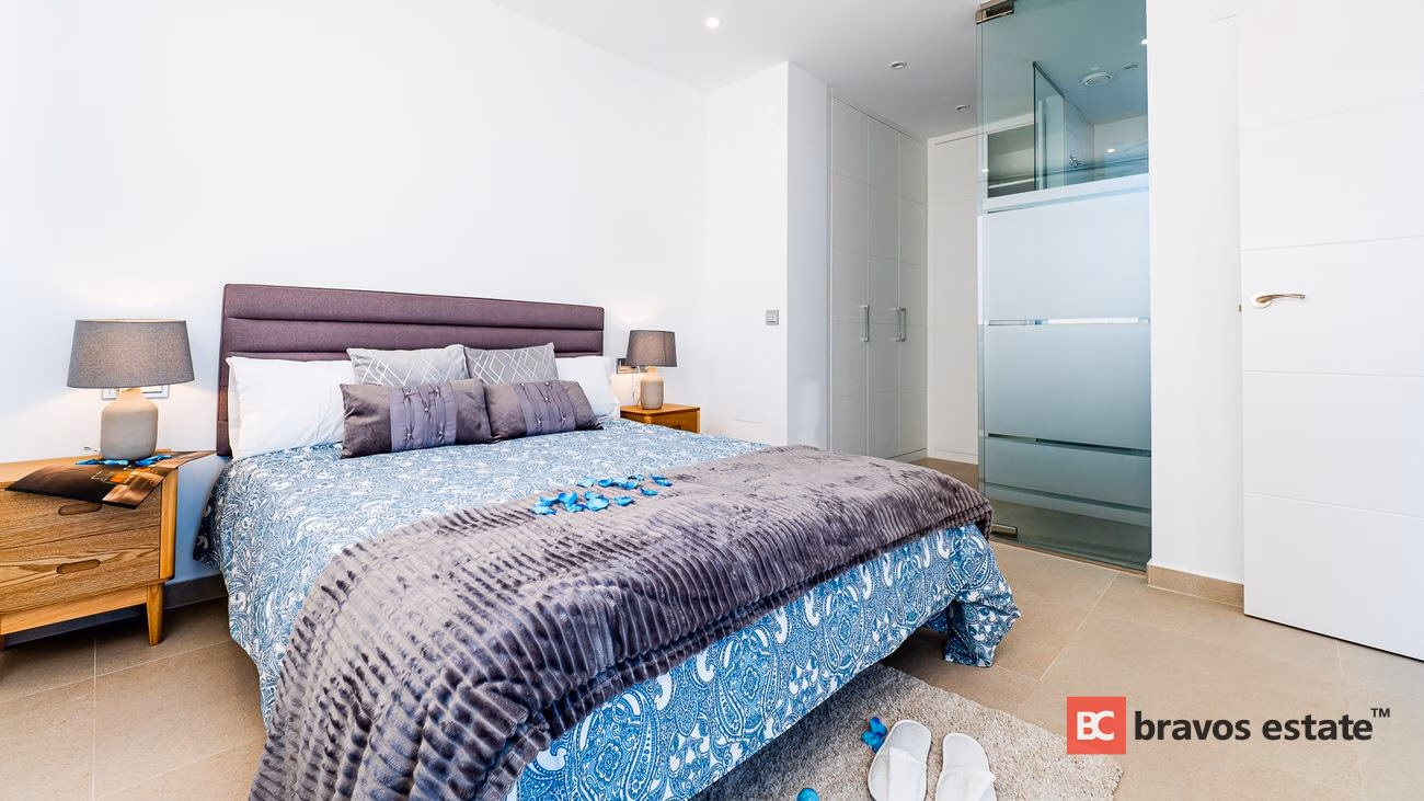 New Build 5-Bedroom Villa in Torrevieja - 3