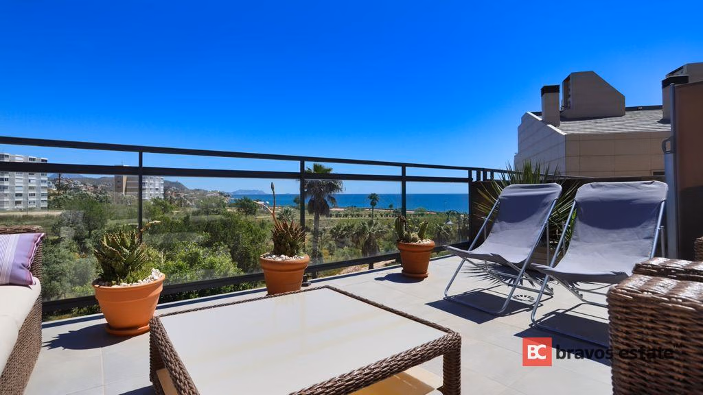 Seafront 3-Bedroom Bungalow in El Campello - 18