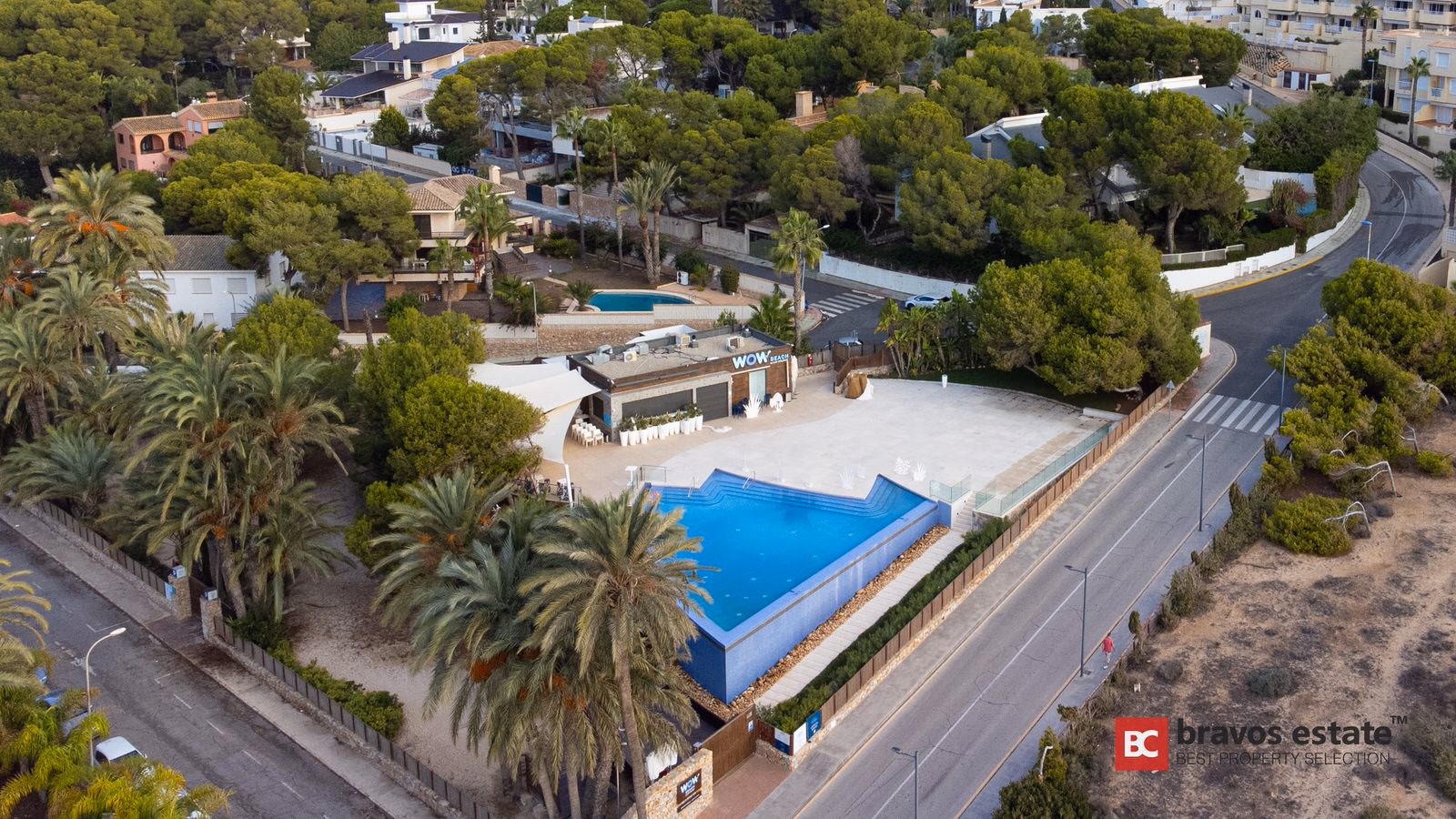 Villa Espaciosa de 3 Dormitorios en Las Colinas · 409 m² - 31