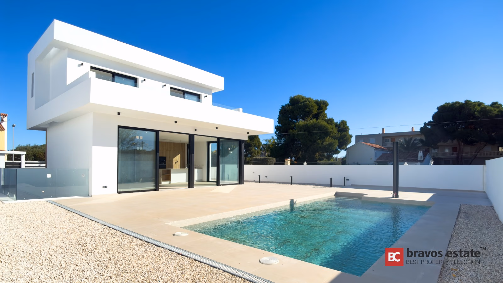 Villa Cerca del Mar de 5 Dormitorios en El Campello 1