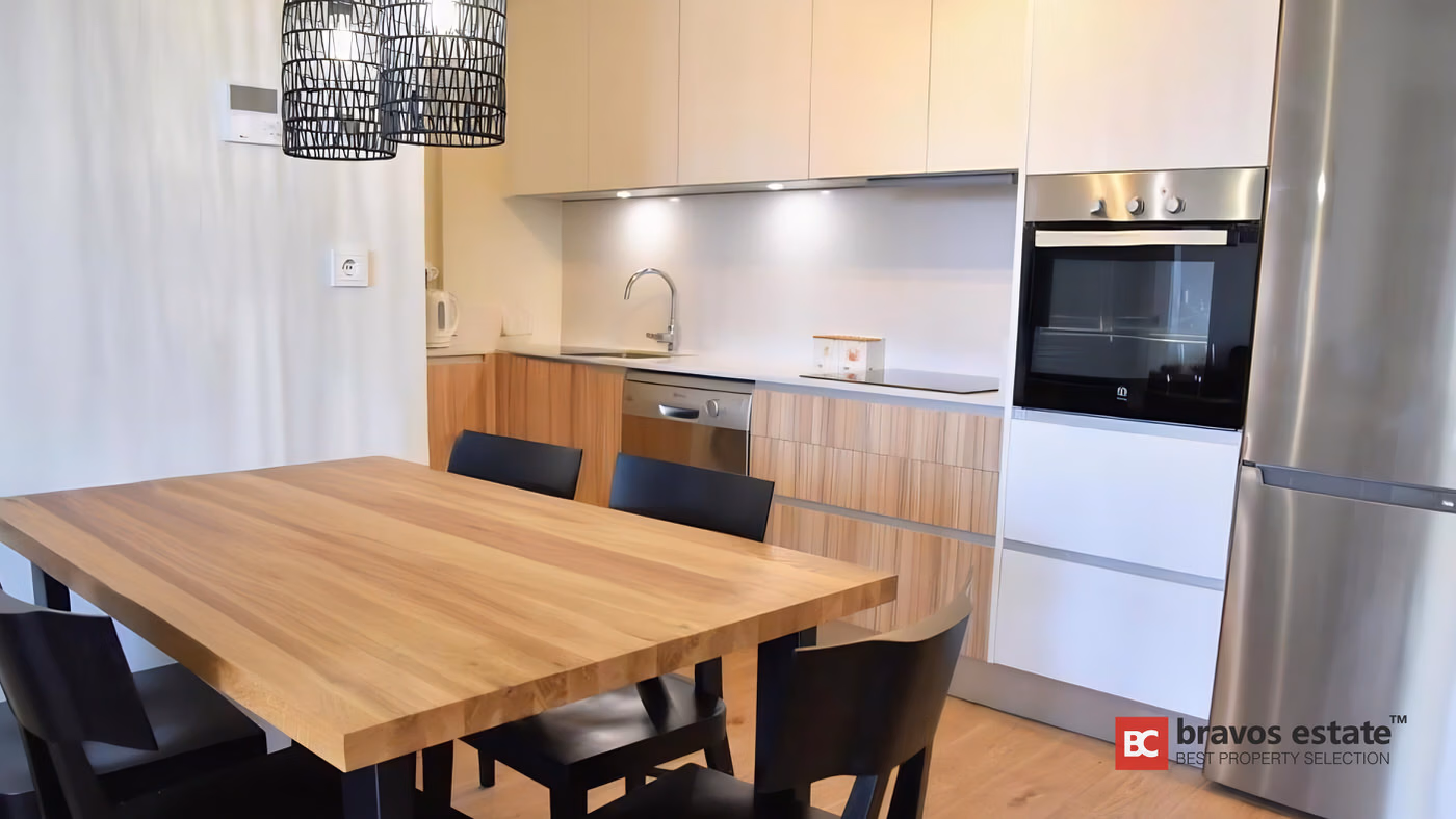Seafront 2-Bedroom Apartment in El Campello · 79 m² - 10