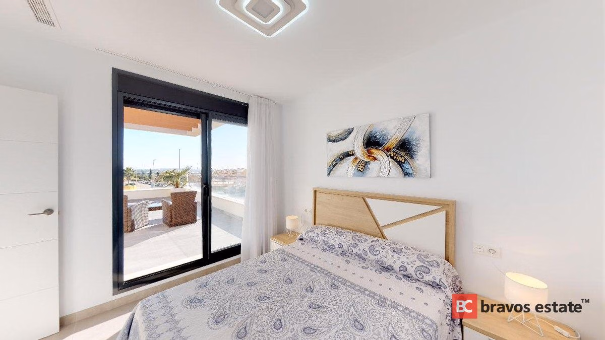 Neubau-Villa mit 3 Schlafzimmern in Torrevieja - 13