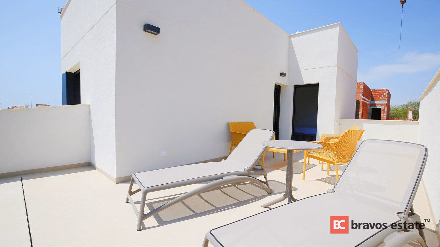 Beachside 3-Bedroom Bungalow in Torre de la Horada - 4