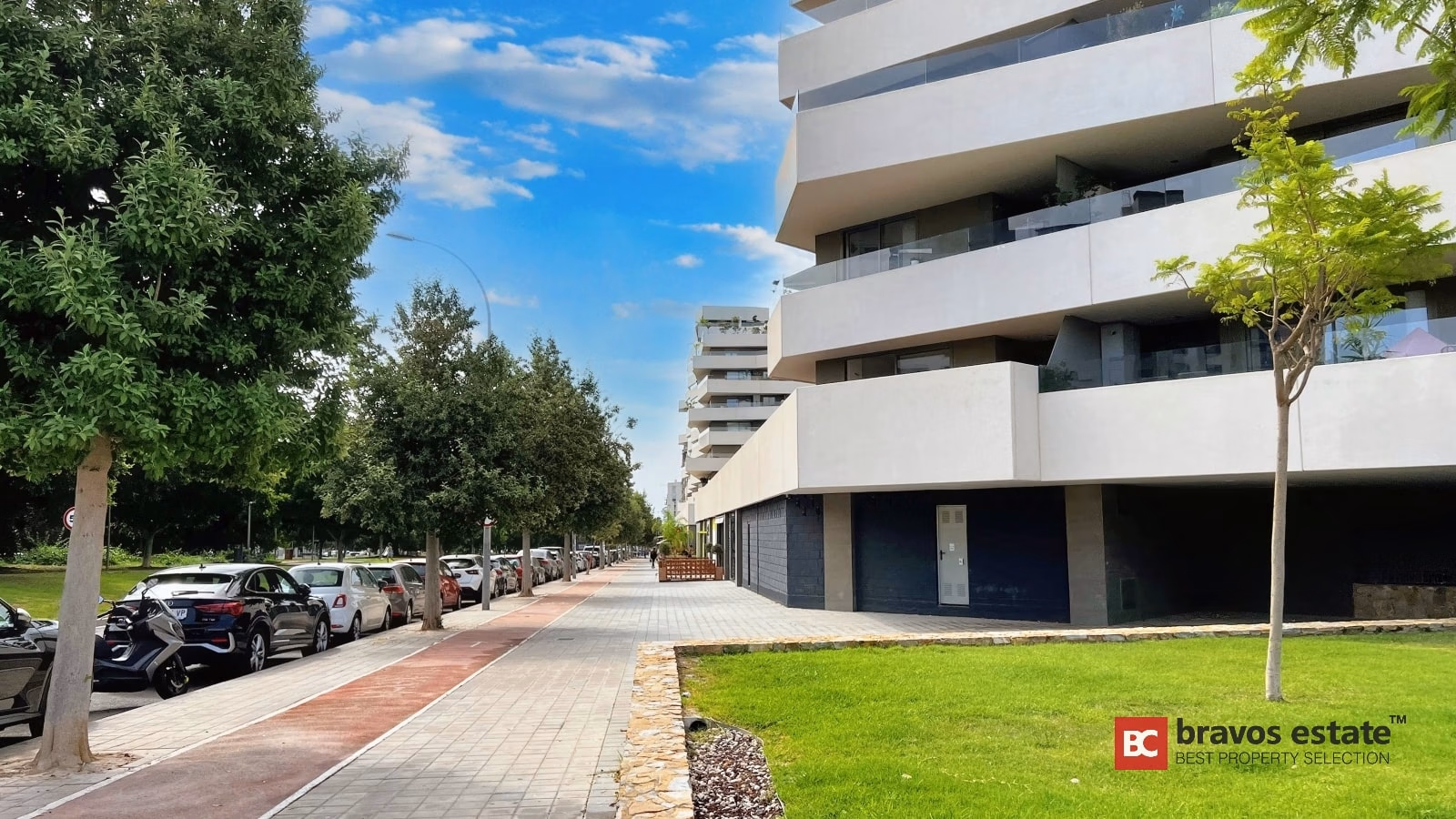 Beachside 3-Bedroom Apartment in Playa de San Juan - 29