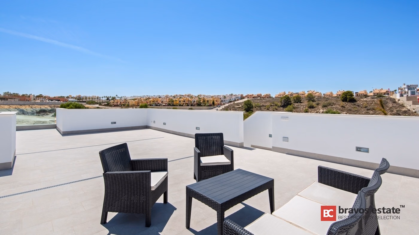 Neubau Villa mit 3 Schlafzimmern in Algorfa - La Finca Golf & Resort - 31