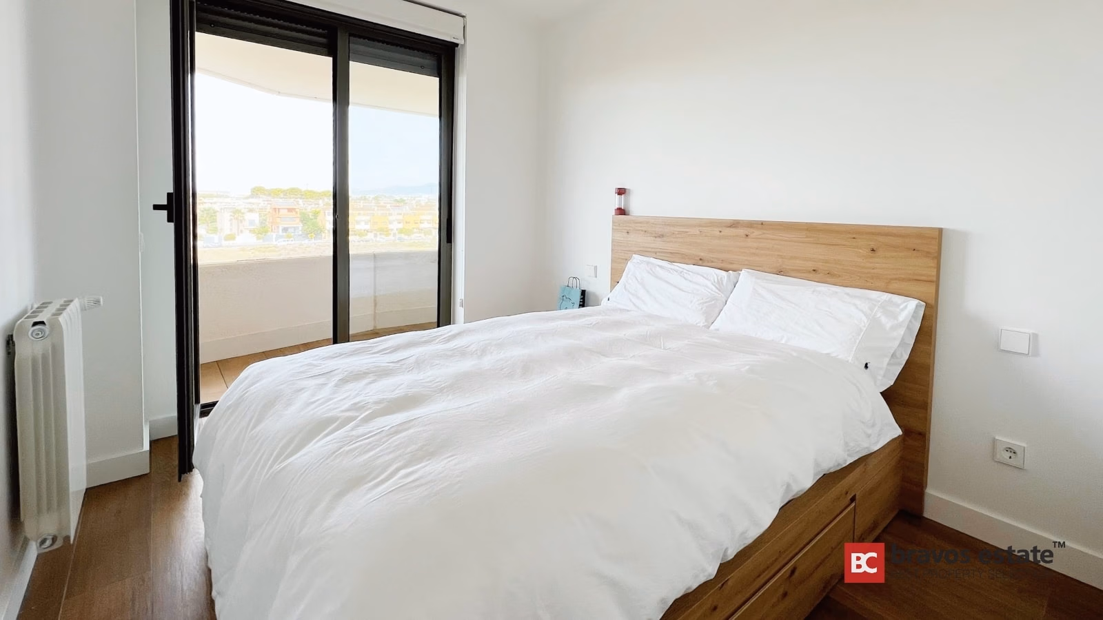 Beachside 3-Bedroom Apartment in Playa de San Juan - 19