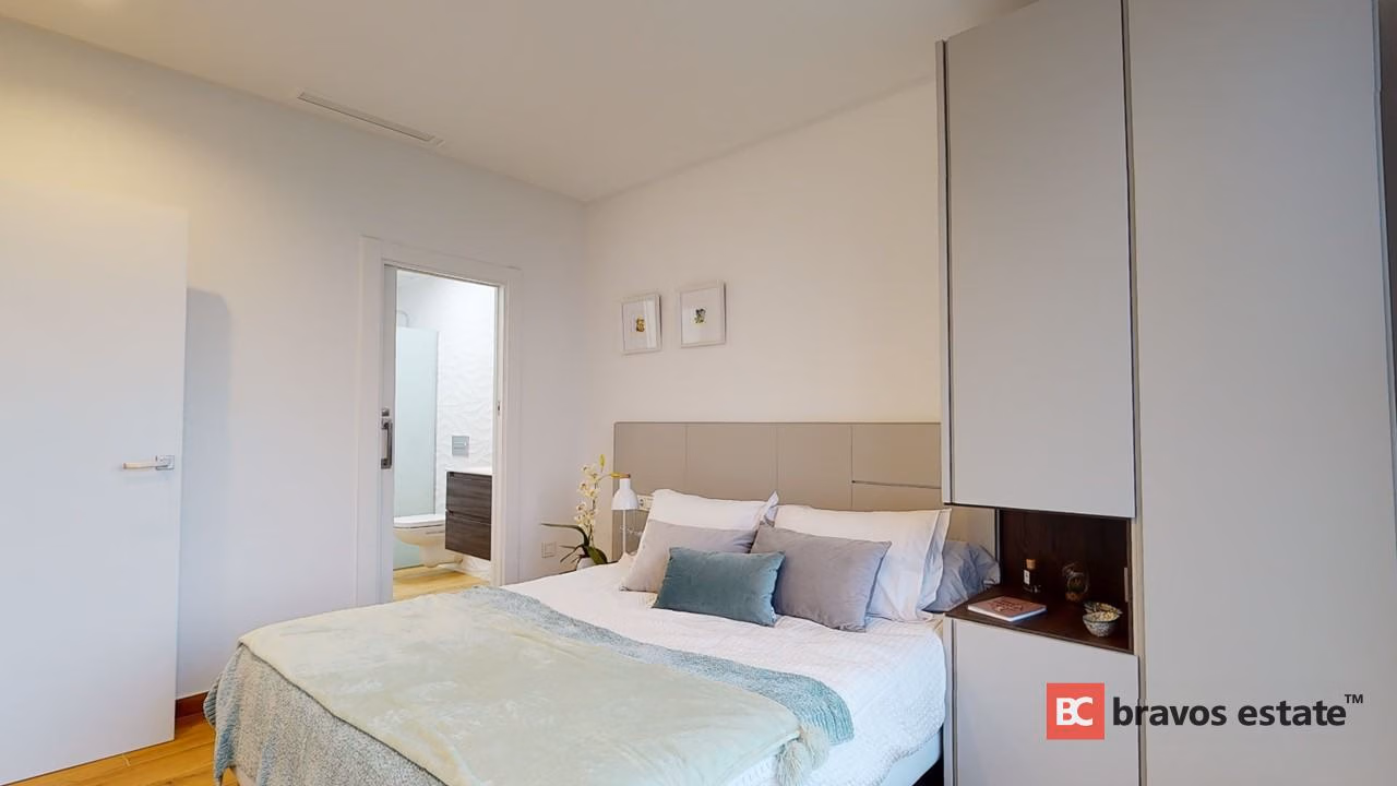 Beachside 4-Bedroom Villa in El Campello · 220 m² - 19