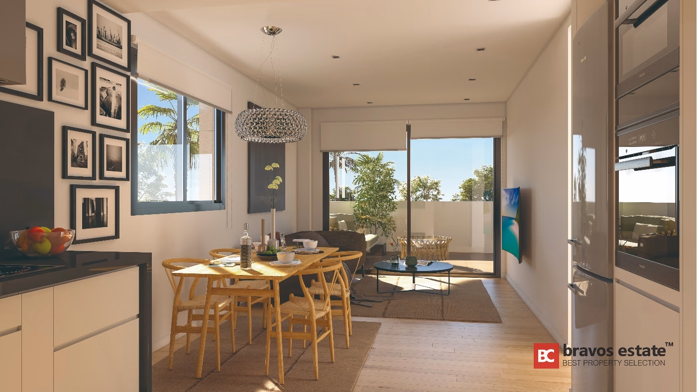 Beachside 2-Bedroom Apartment in Arenales del Sol - 5