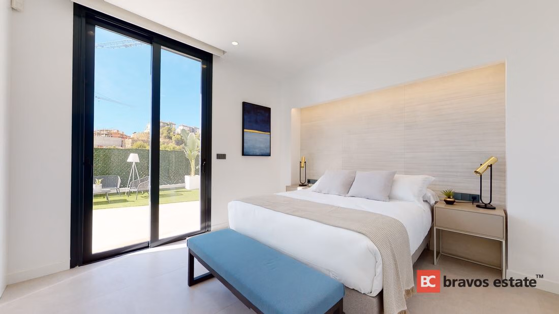 Villa de Obra Nueva de 3 Dormitorios en Finestrat · 242 m² - 8