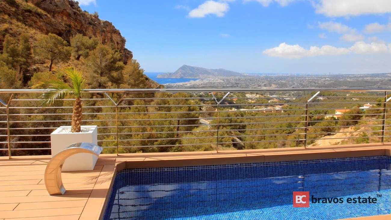 Villa Frente al Mar de 6 Dormitorios en Altea - 3