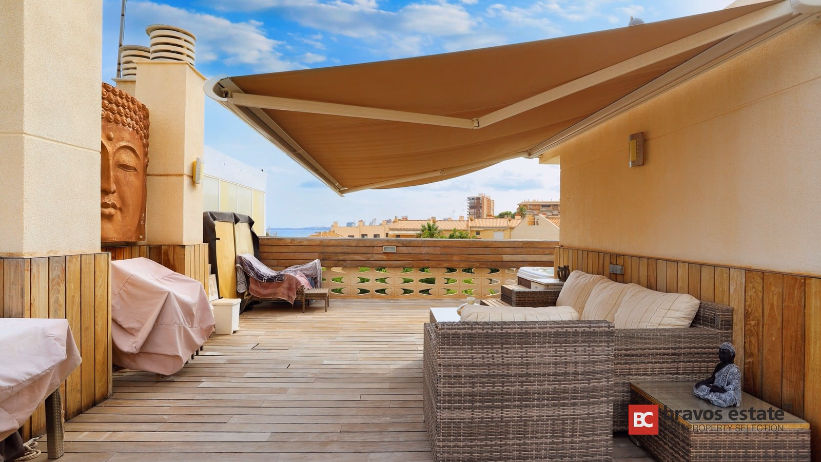 Beachside 4-Bedroom Bungalow in El Campello - 25