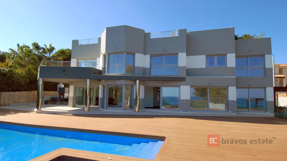 Villa Frente al Mar de 5 Dormitorios en Calpe - 9