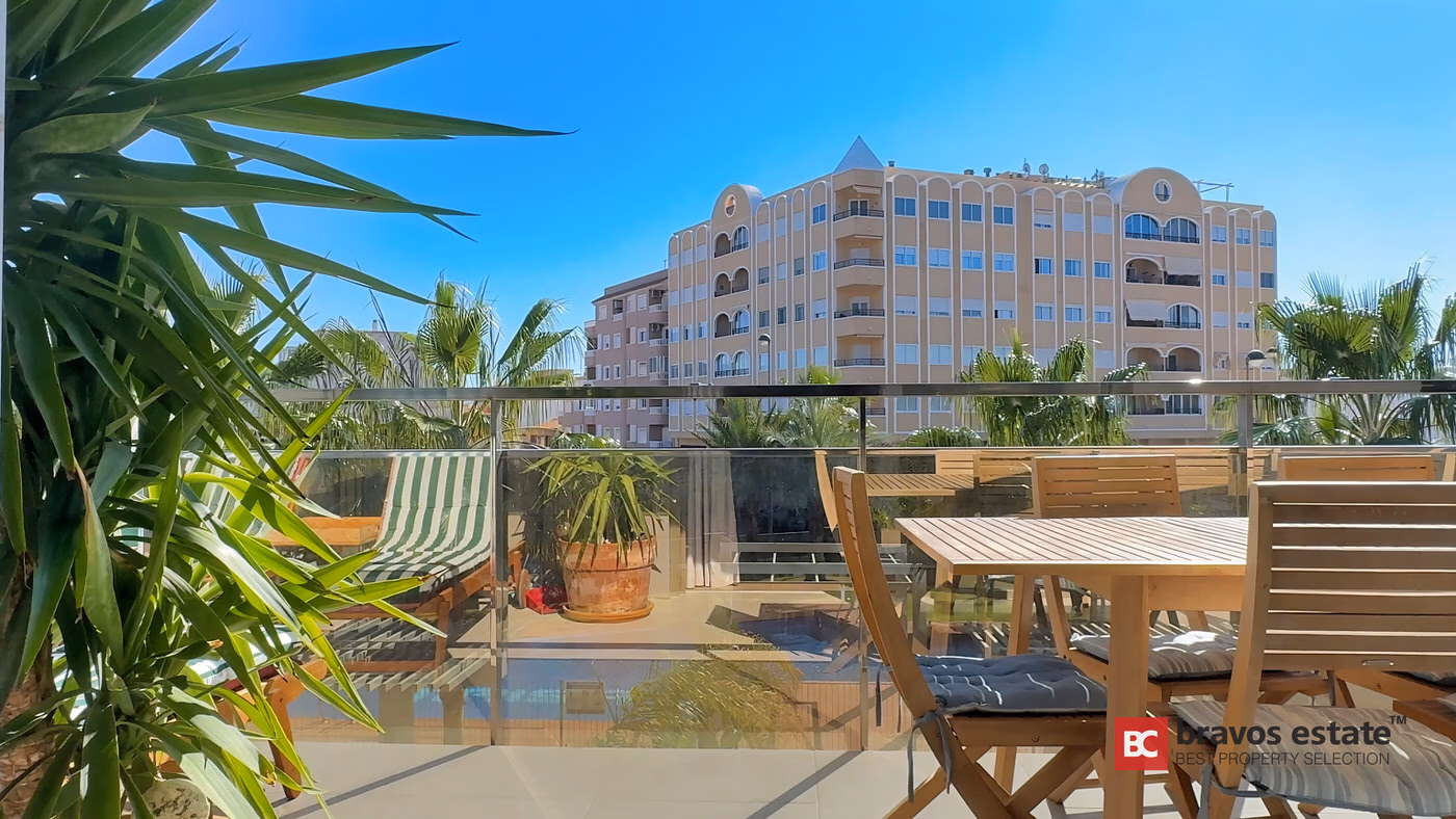 Seafront 2-Bedroom Apartment in El Campello - 4