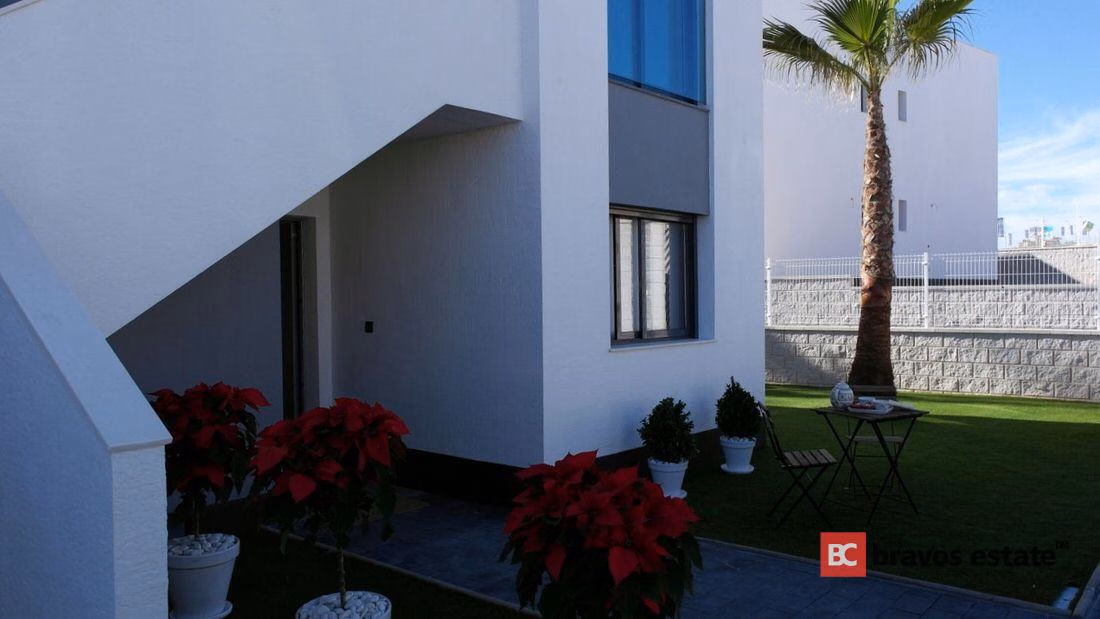 New Build 2-Bedroom Apartment in Guardamar del Segura · 98 m² - 8