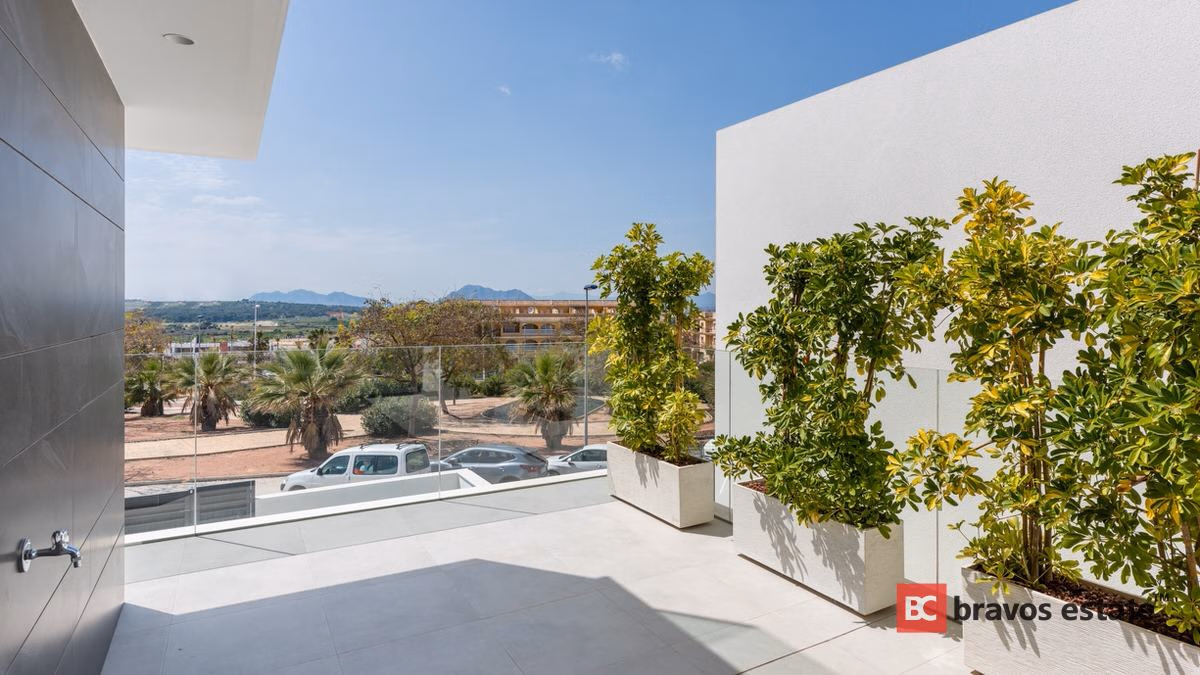 Nieuwbouw villa met 3 slaapkamers in Torrevieja - 21