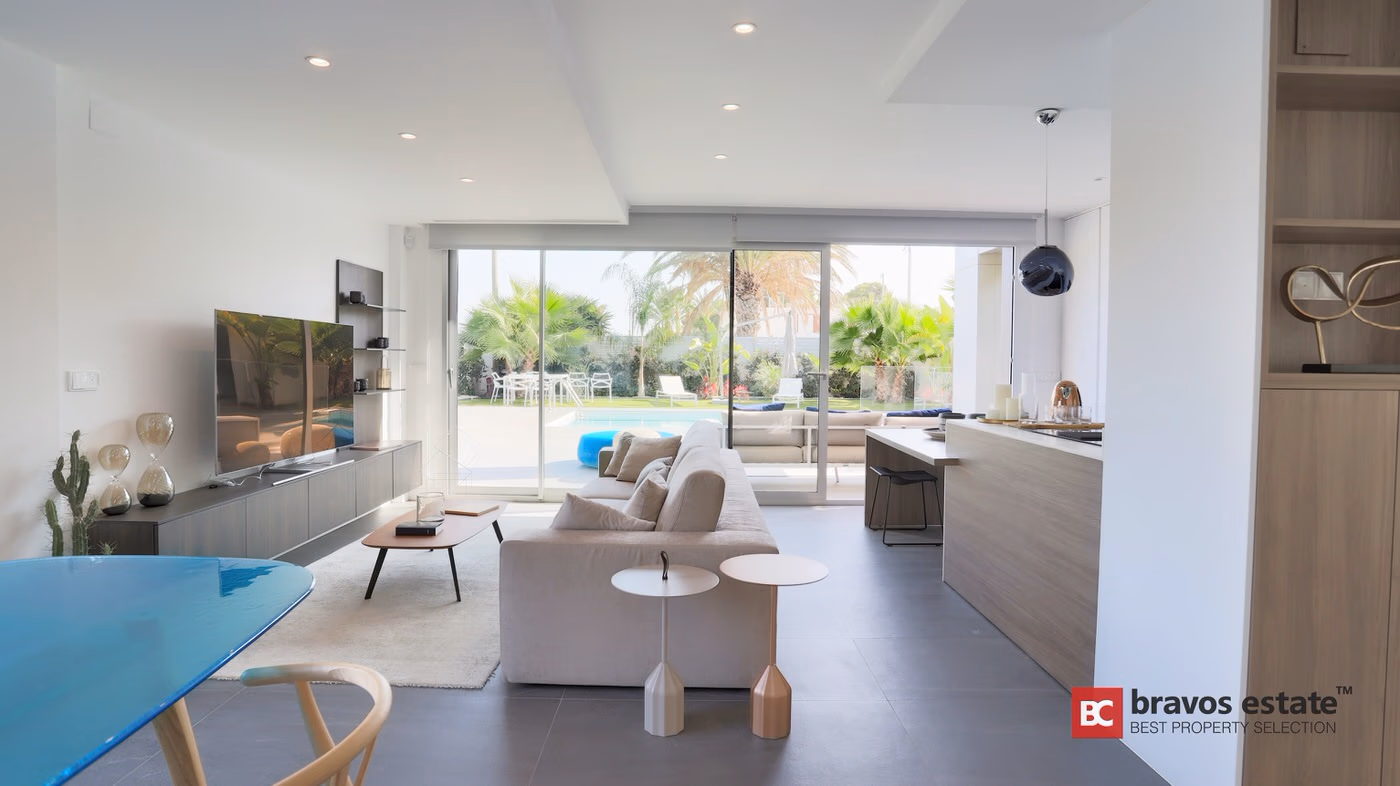 Beachside 7-Bedroom Villa in Playa de San Juan - 7