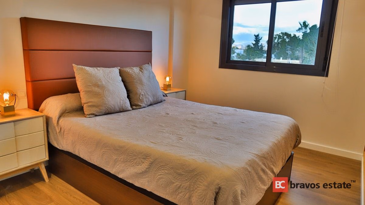 Apartamento Cerca del Mar de 2 Dormitorios en Playa de San Juan - 9
