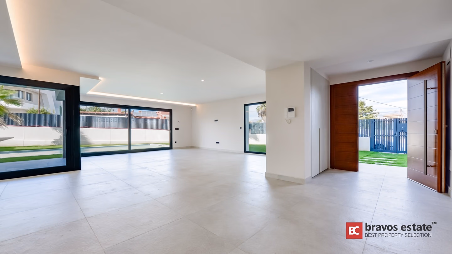 Spacious 4-Bedroom Villa in Alfaz del Pi - 5