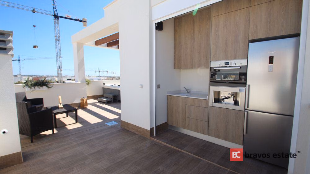 Villa de Obra Nueva de 3 Dormitorios en Ciudad Quesada · 183 m² - 16